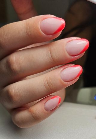 buscamos manicurista