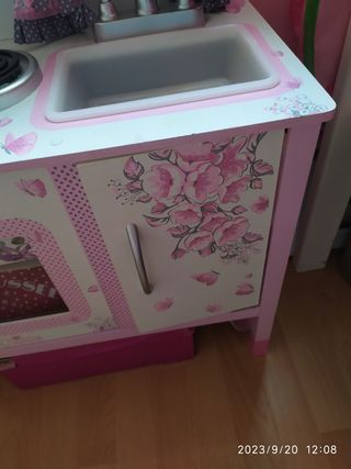 Cocinita madera María cuevas