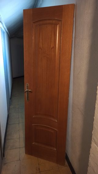 Puerta madera