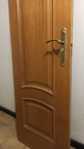 Puerta madera