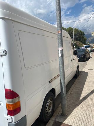 Mercedes-Benz bnz 2002