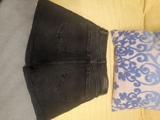 Short negro de Stradivarius
