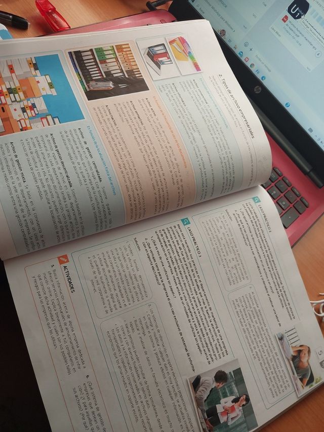 Libro comunicación y atención al cliente mcgraw de segunda mano por 15