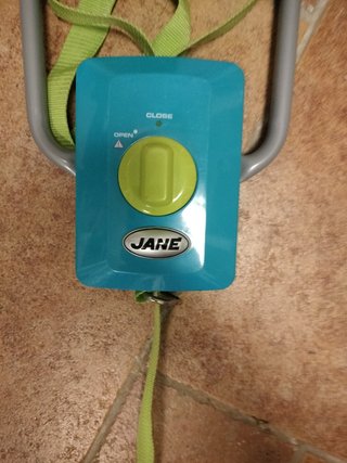 Jane. Columpio bebespendido para puertas