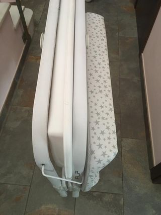 Cambiador con bañera plegable