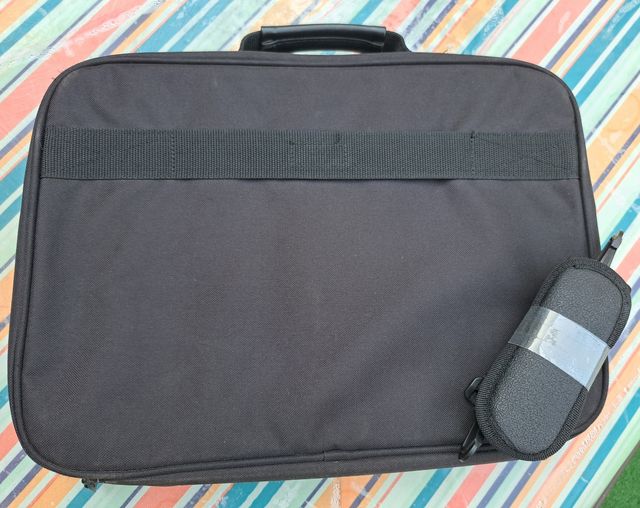 Maletín Targus para portatil