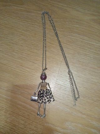 Collar de muñeca