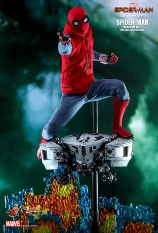 Hot Toys Spider-Man (Homemade Suit Version) MMS552