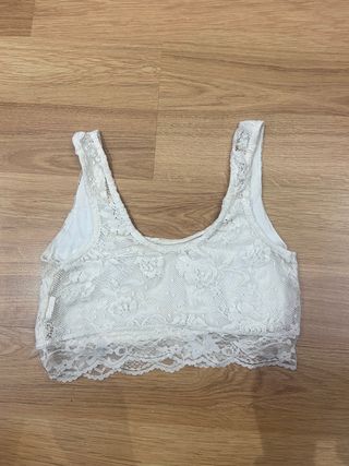 Top encaje blanco Bershka