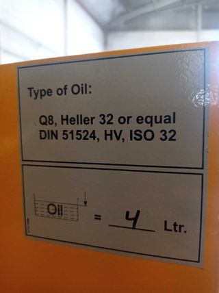 Prensa para cartón BRAMIDAN B3 con muy poco uso