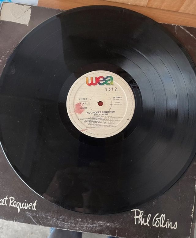 Phill Collins - No jacket required