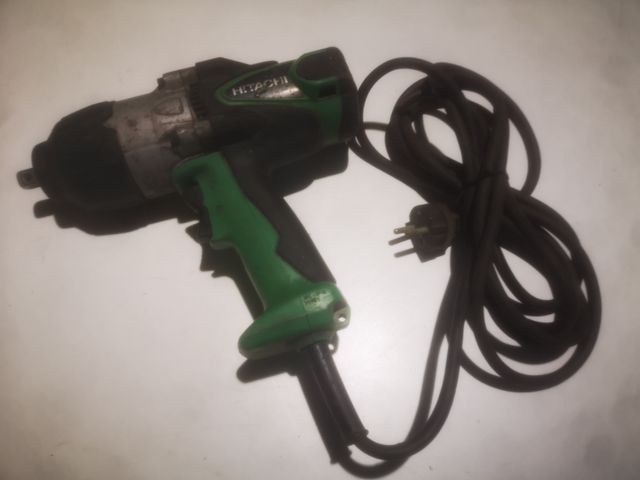 Atornillador d'impacte HITACHI