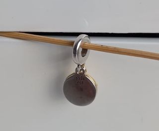 🥰Charm colgante doble margaritas.