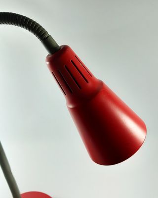 Lámpara-de-escritorio-IKEA-Kvart-90