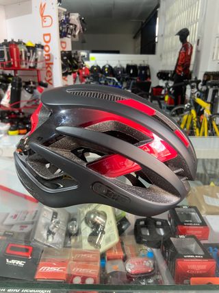 CASCO ABUS AIRBREAKER ROJO NEGRO
