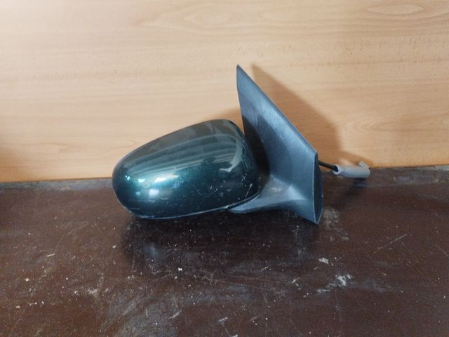 Retrovisor derecho Nissan Almera