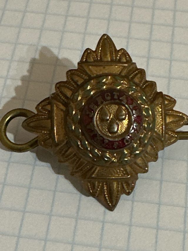 ANTIGUAS INSIGNIAS MILITARES INGLESAS