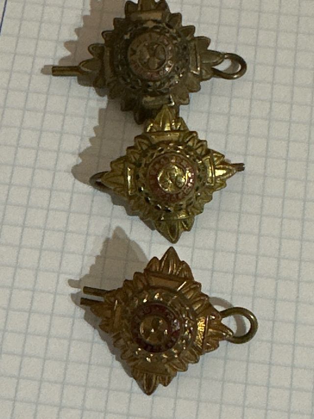 ANTIGUAS INSIGNIAS MILITARES INGLESAS