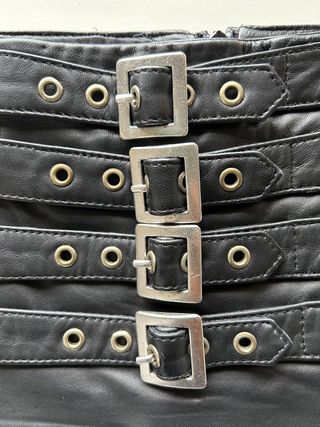 Mini falda piel Mango