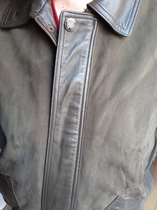 Chaqueta piel de oveja en verde militar