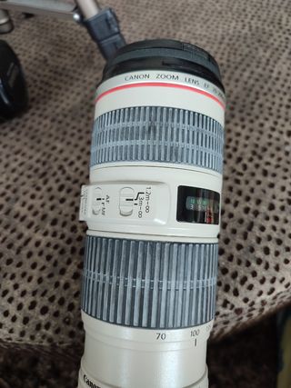 Canon zoom lens EF 70-200, 1:4 L IS USM