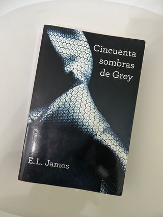 Libro Cincuenta sombras de Grey