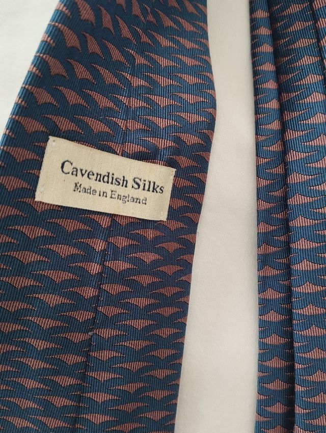 Corbata Cavendish