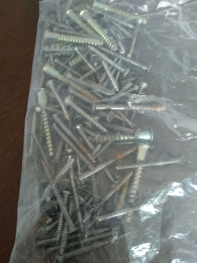 Surtido de tornillos