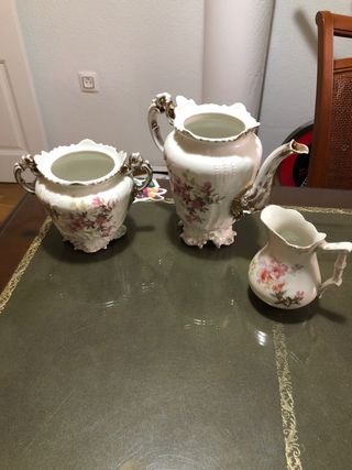 3 piezas porcelana muy muy antiguas. 