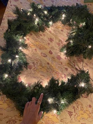 ghirlanda di natale con luci