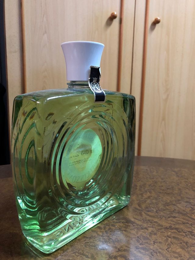 Cama individual metálica con somier de madera