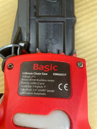 Sierra de mano electrica Basic