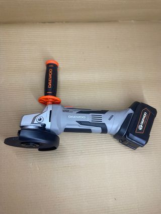 Radial electrica con bateria Daewoo