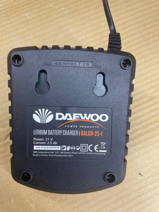 Cargador bateria Daewoo 21V