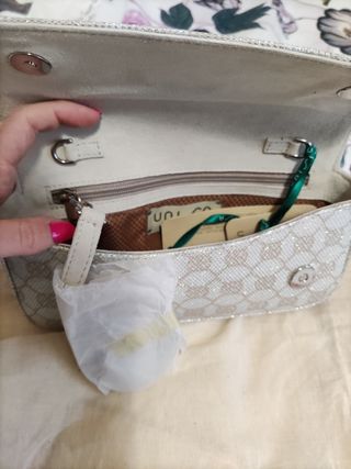Bolso nuevo de fiesta Unisa de mano brillo
