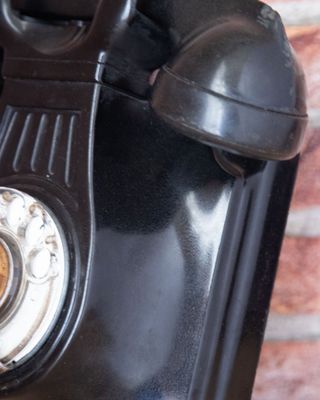 TELÉFONO ANTIGUO DE PARED