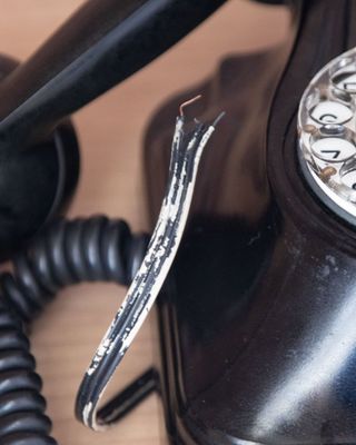 TELÉFONO ANTIGUO DE PARED