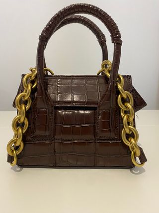 Bolso ZARA mini acolchado marrón