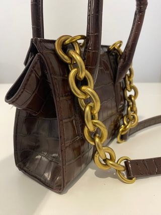 Bolso ZARA mini acolchado marrón