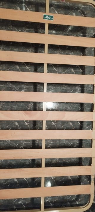 Somier con patas  0.90 x 1.80