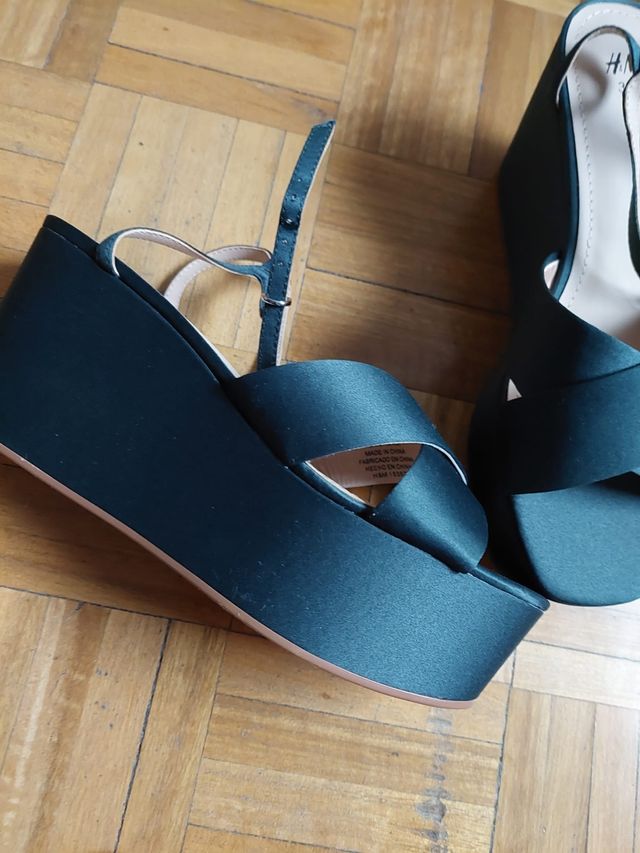 Sandalias plataforma HyM