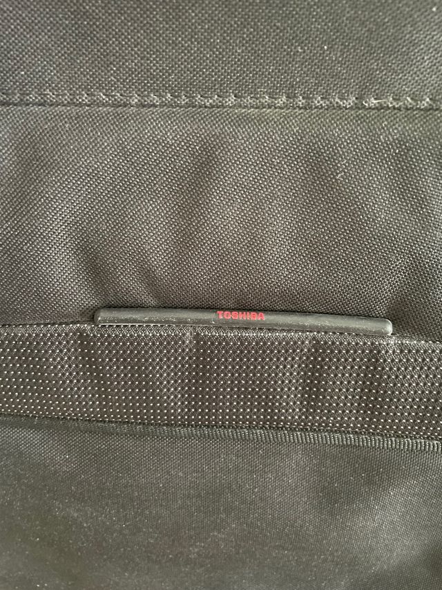 Maletin Toshiba