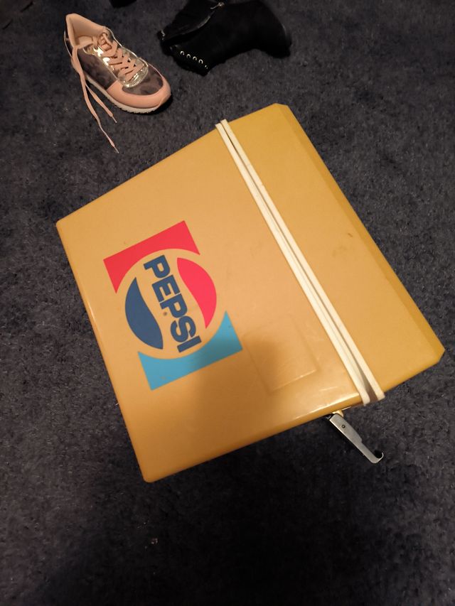 nevera de los años 60  pepsi