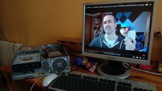 ORDENADOR SOBREMESA + PANTALLA + TECLADO.,