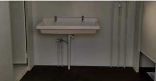 BAÑO MINUSVALIDOS CON CAMBIA BEBÉS