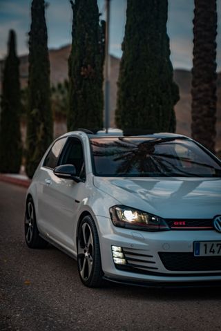 Volkswagen Golf 2014