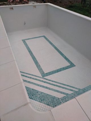 Ejecución piscinas// trabajos de gunitado