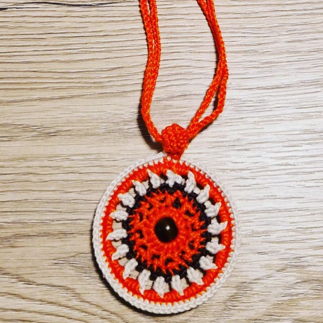 Collana mandala uncinetto