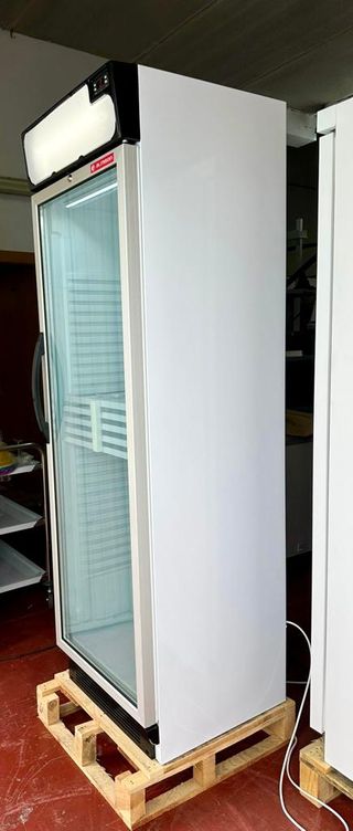 VITRINA BEBIDAS SUB ZERO A ESTRENAR