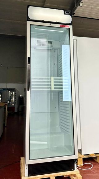 VITRINA BEBIDAS SUB ZERO A ESTRENAR